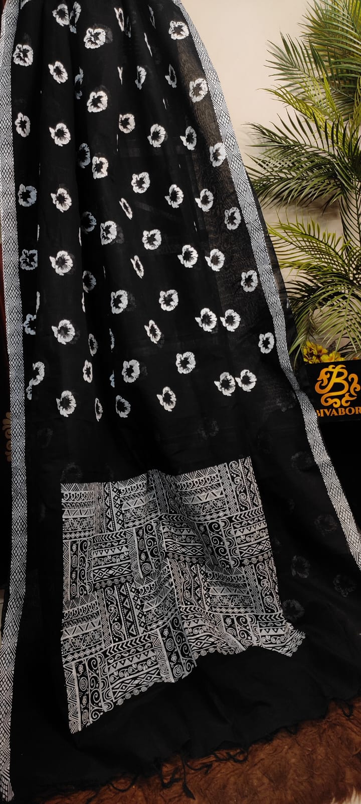 Cotton – Screen Printed Saree – Black