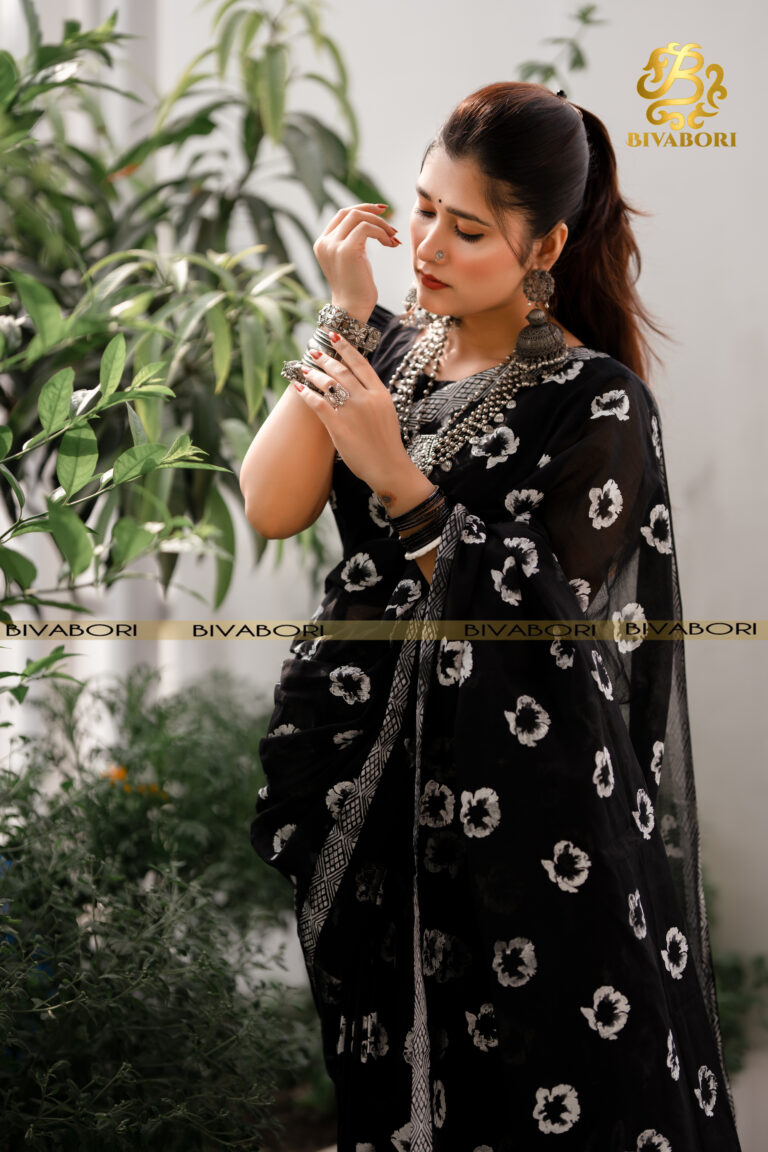 Black & White Cotton Screen Printed Saree